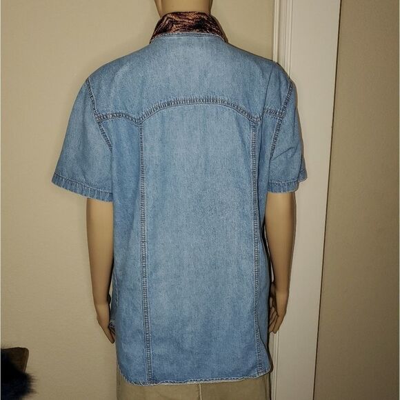 Vintage Monique Fashions denim blouse - Picture 5 of 10